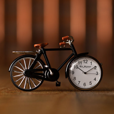 Metal Quartz movement / Crystal Tabletop Clock