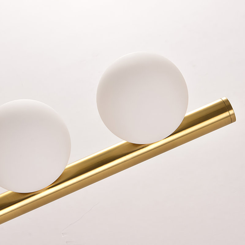 Mord Armed Sconce, Gold