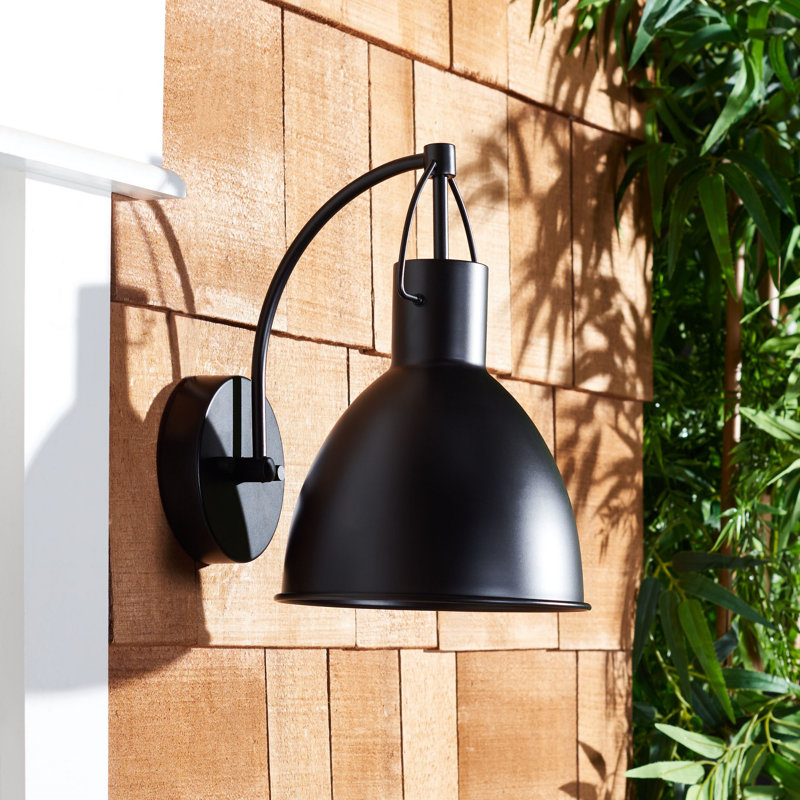 Aivree Steel Wall Light