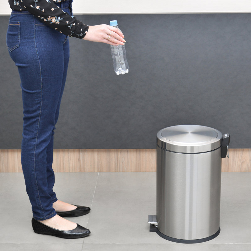 Stainless Steel Step On, 20 L