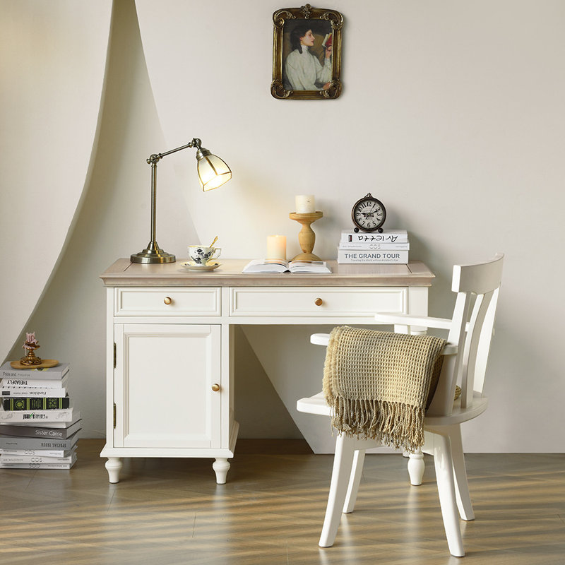Ensemble de bureau et de chaises de style campagne américaine