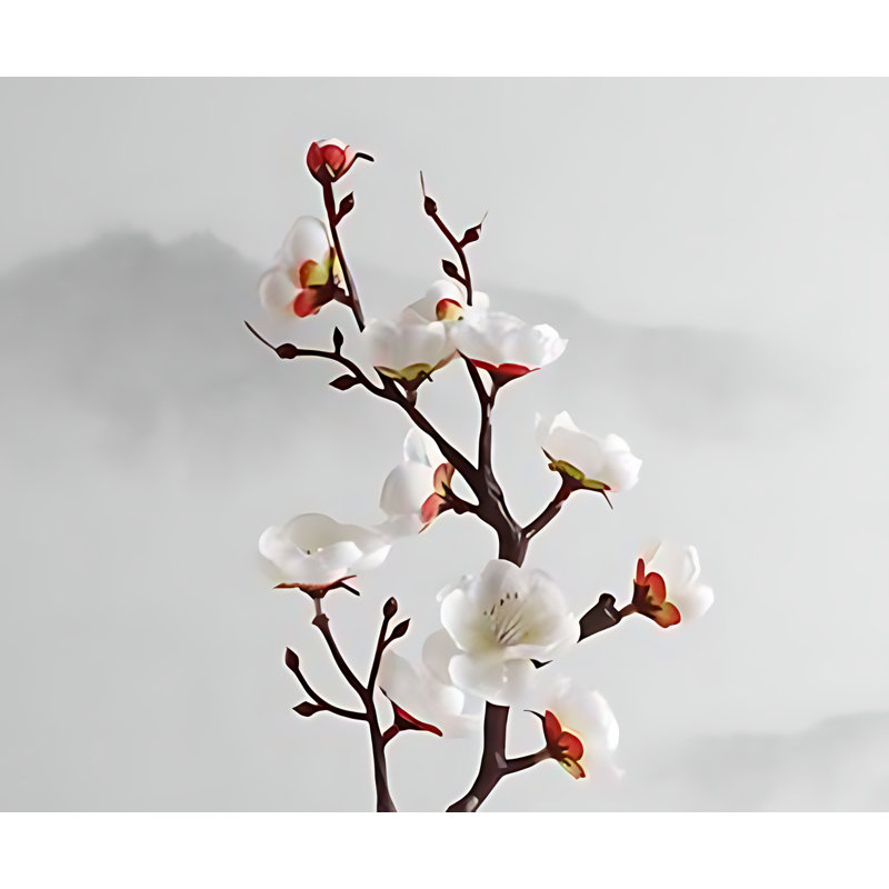 Arrangement de fleurs de prunier