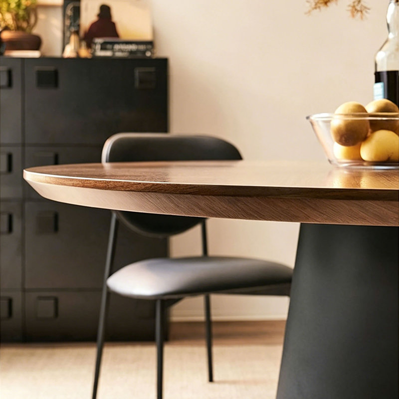 Table ronde rétro en noyer, 29.5" H x 47.2" W x 47.2" D