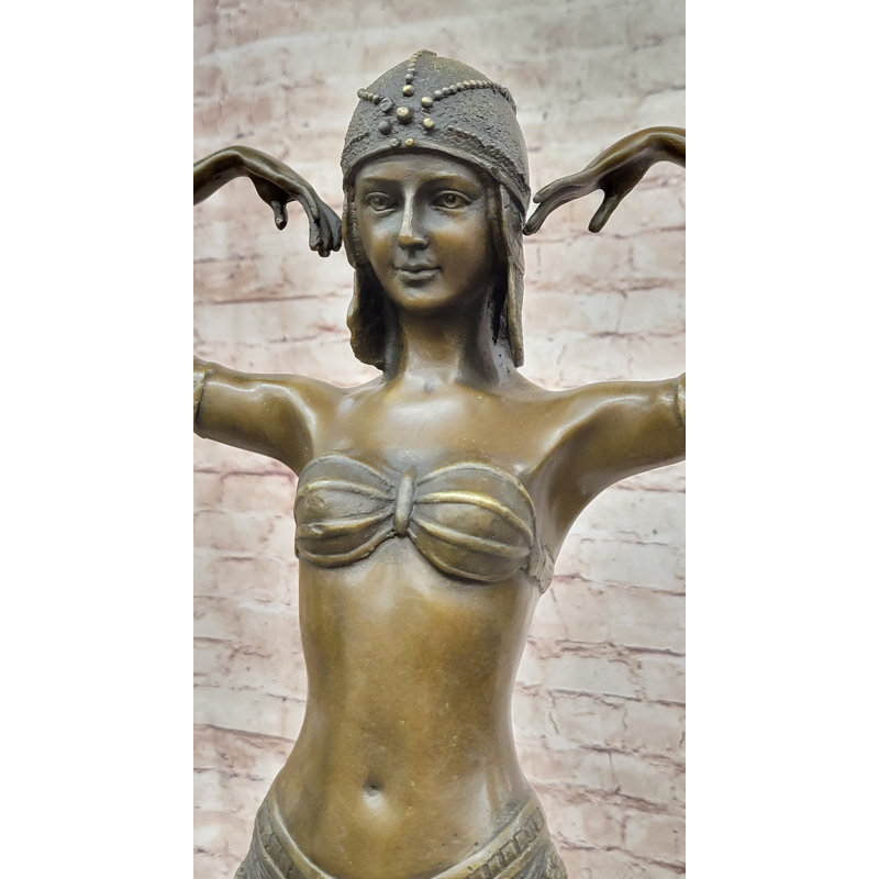 Figurines terrestres et sculptures