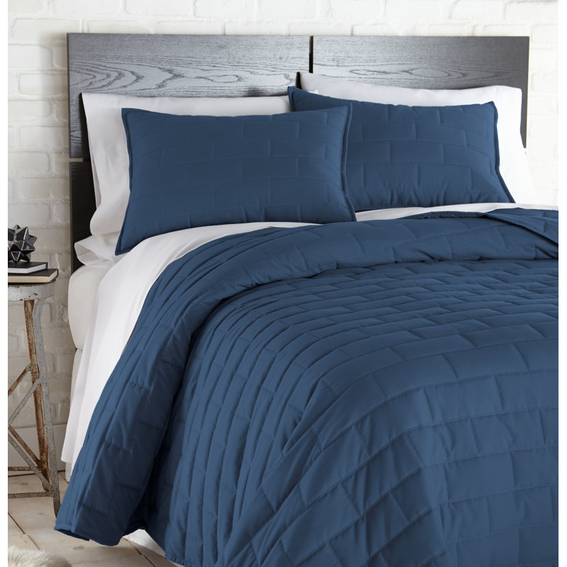 Southshore Fine Linens Brickyard Lightweight Oversized Quilt Set with matching shams, Full/Queen Quilt + 2 Standard Shams