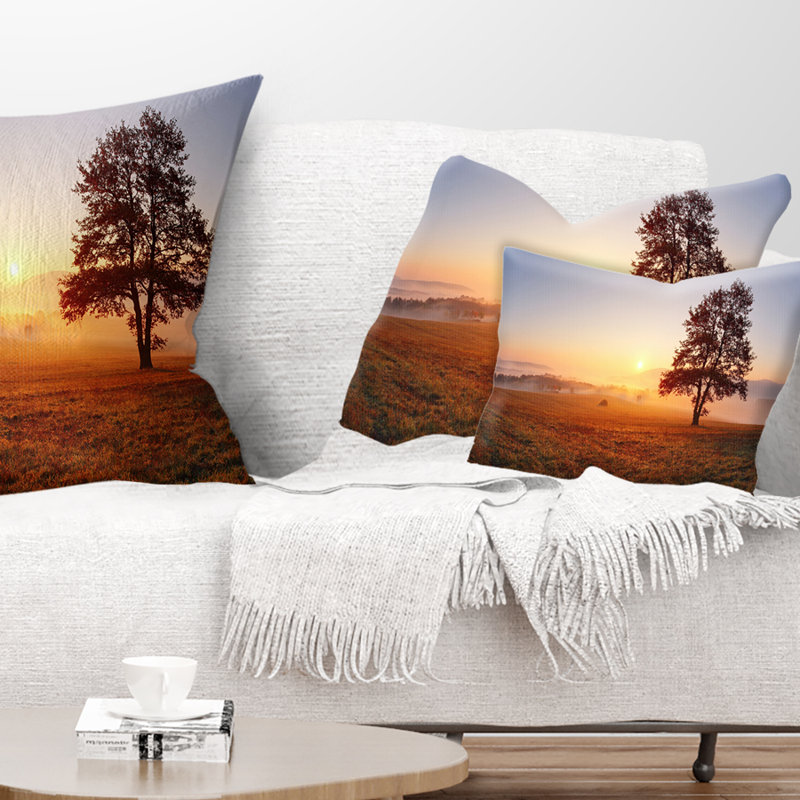 Coussin Lonely Tree at Sunset