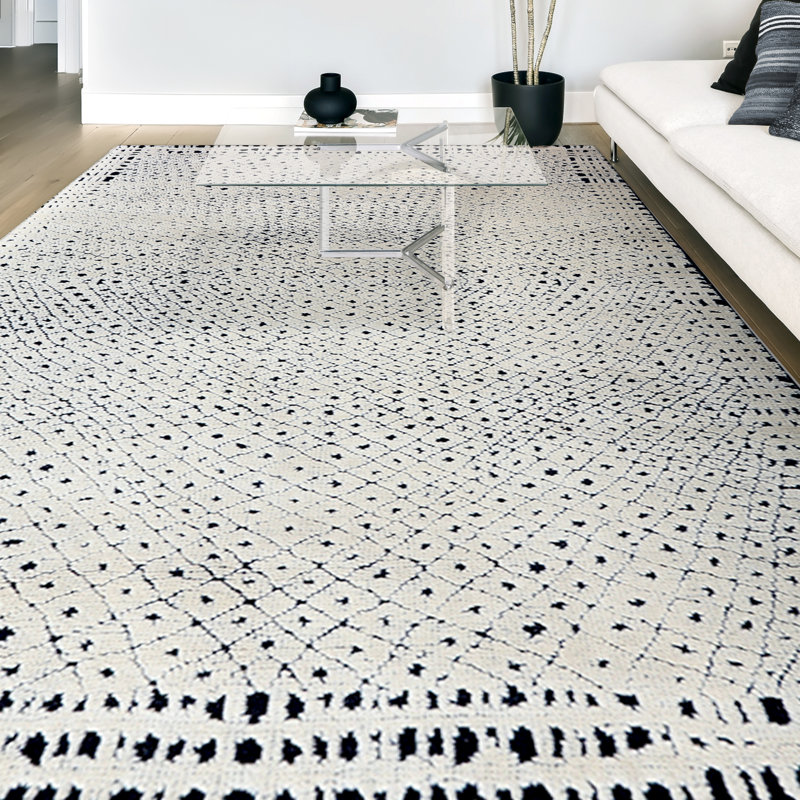 Wool Argyle Area Rug in Ivory, Rectangle 8' x 10'