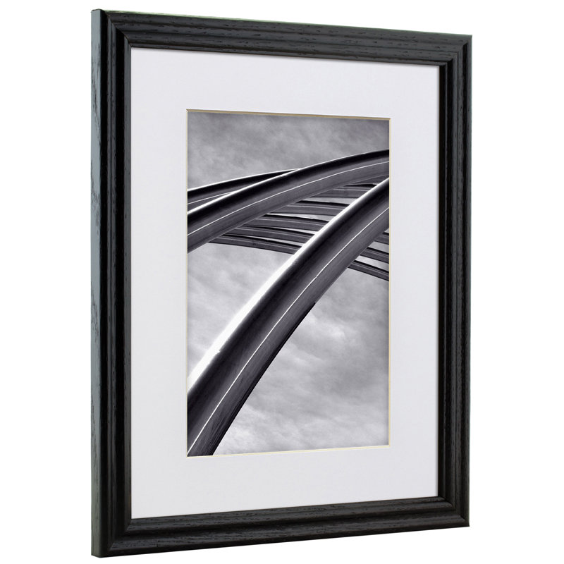 Cadre photo en bois massif Nevelyn, 24 po x 32 po emmêlé à 20 po x 28 po