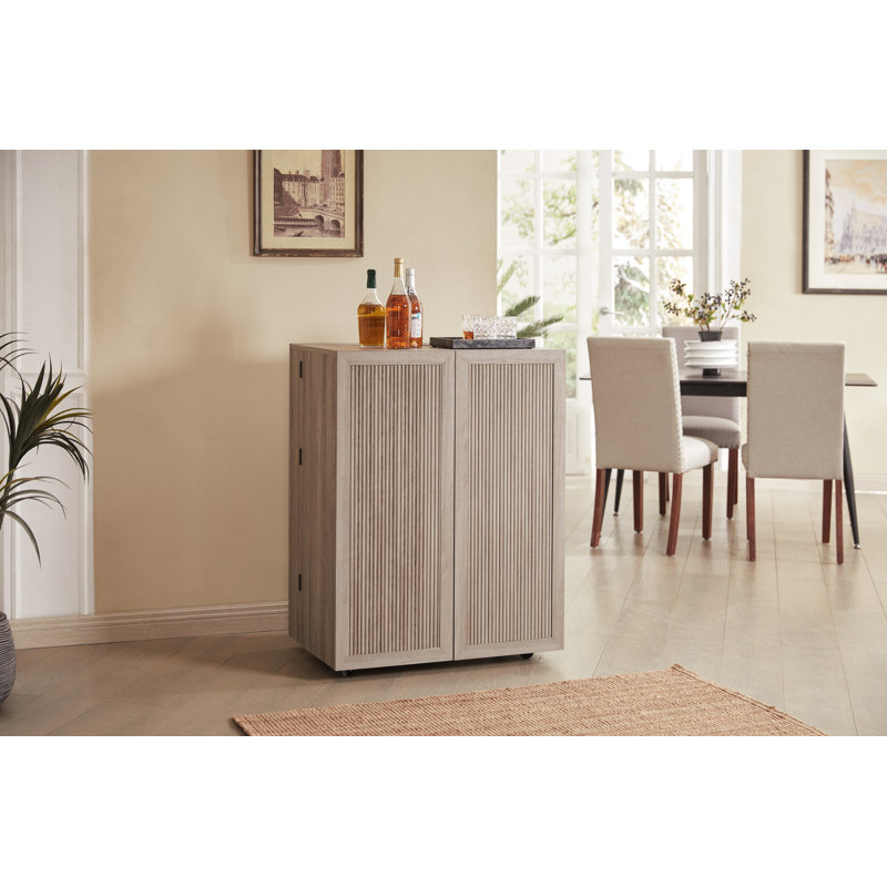 Armoire de bar 31,5 po Yessine, Chêne