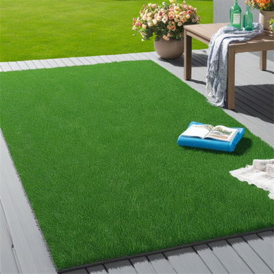 Tapis et rouleaux de gazon artificiel