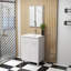Meuble-lavabo de 24 po avec lavabo et miroir, portes à fermeture douce, tablette ajustable, lavabo en céramique, finition blanc brillant