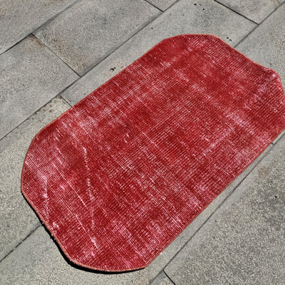 Handwoven Vintage Turkish Oriental Rug in Radiant Red- Perfect for Entry Spaces