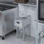 Lavabo à main sous le comptoir 22 po x 15 po avec distributeur de savon et de serviettes