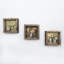 Ensemble de 3 reproductions d'art sur bois encadrées