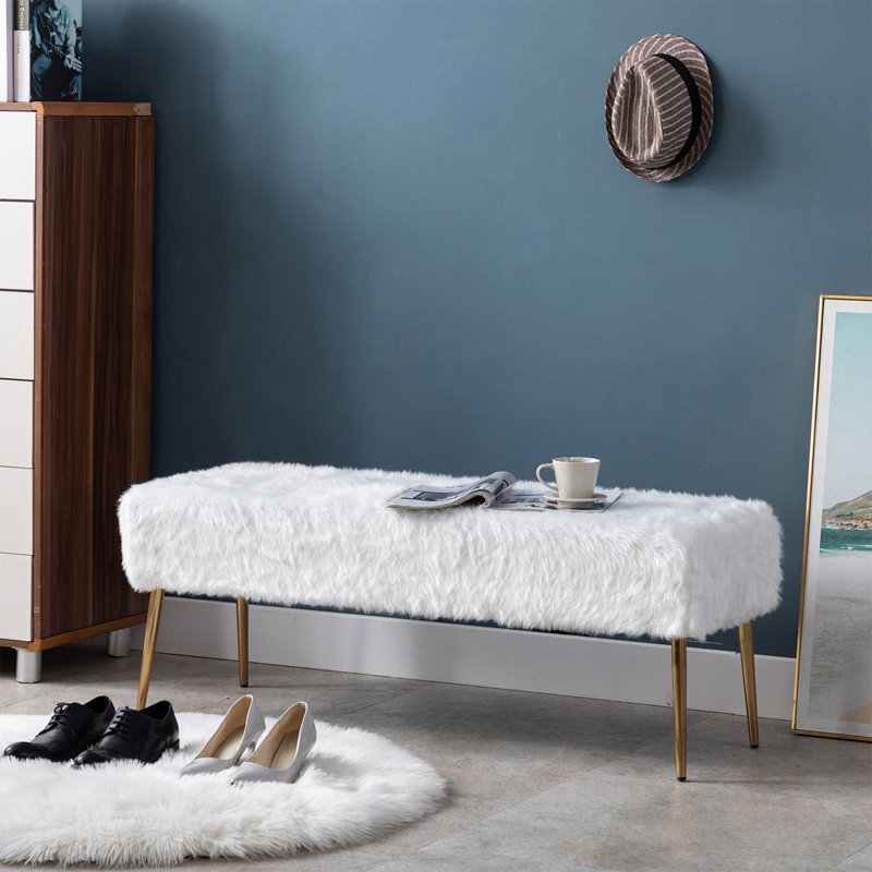 Banc en fausse fourrure