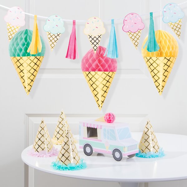 Quick & Easy Ice Cream Sundae Gift Basket - stay-at-home crafter