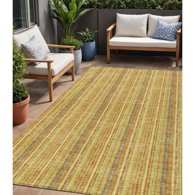 Tapis intérieur lavable rayé doré 5 pi x 8 pi
