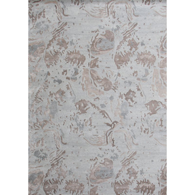 Abstract Area Rug in Beige/Gray/Light Blue/Natural
