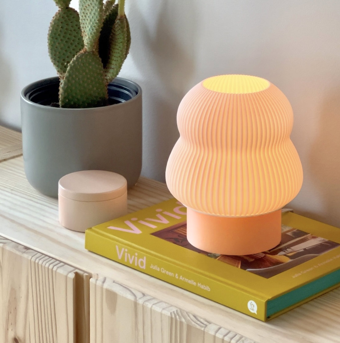 Poly Nectar Novelty Lamp