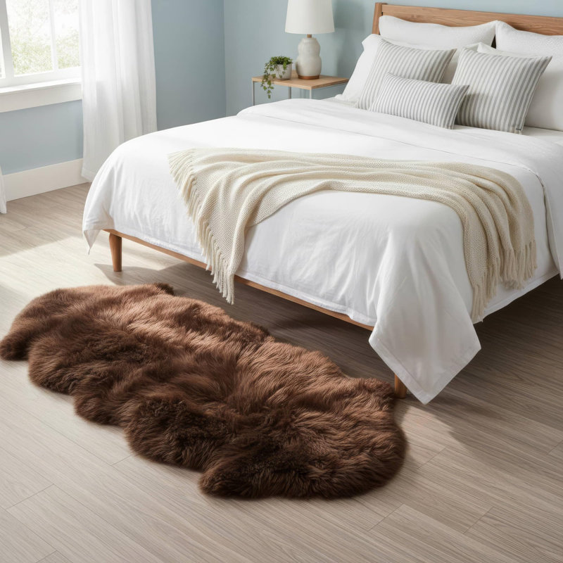Fraga Sheepskin Indoor Rug, Novelty 2' x 6'