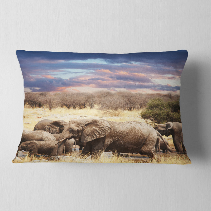  Coussin lombaire à mémoire abstraite des éléphants dans la brousse
