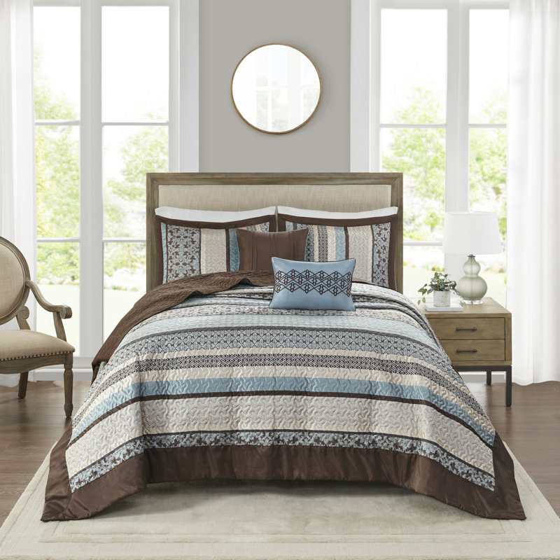 Princeton Reversible Jacquard Bedspread Set, King Bedspread + 2 King Shams + 2 Throw Pillows, Blue/Beige/Brown