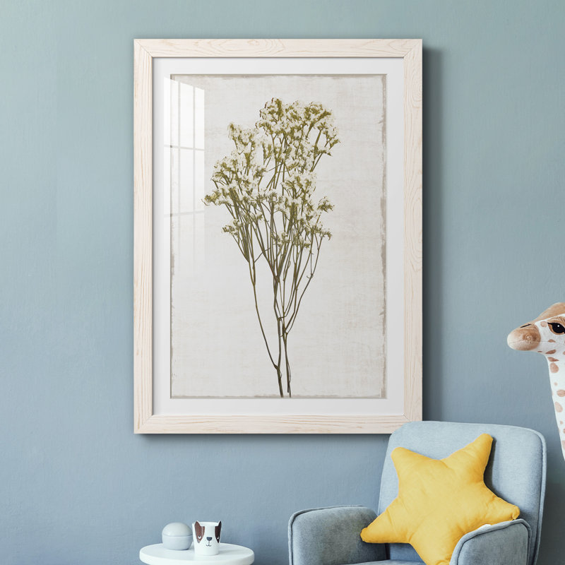 Farmhouse Pressed Flower II - peinture encadrée, Blanc, H 37,5 po x l 27,5 po x P 1,5 po