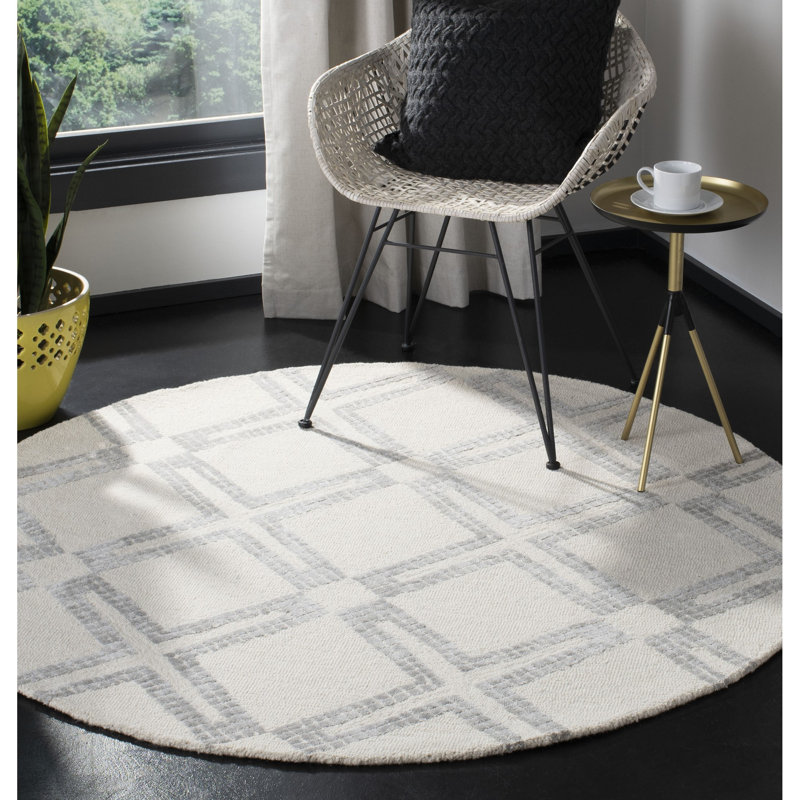 Chaudri Hand Tufted Wool Oriental Rug, Rectangle 2'6" x 4'
