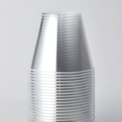 Tasse à dessert jetable en plastique basique