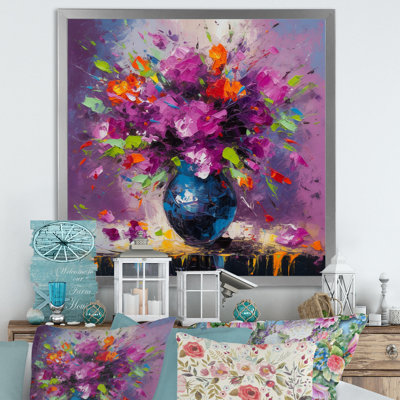 Fleurs mauves vives dans un vase noir - impression