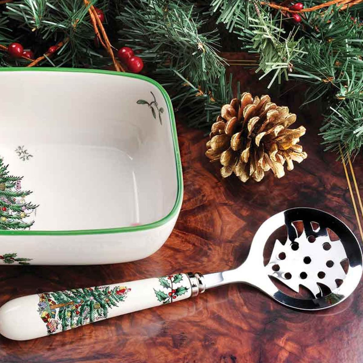Spode Christmas Tree Cranberry Server
