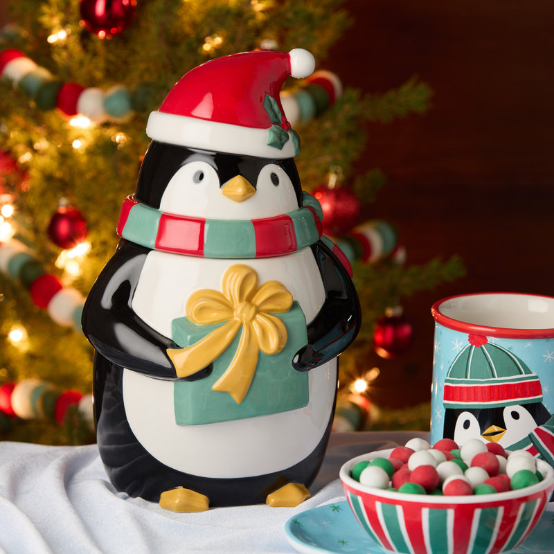 Pot à biscuits Christmas Whimsy Penguin 3D, pot à friandises en céramique 72 oz avec chapeau et cadeau du Père Noël, rangement de comptoir de cuisine de Noël pour les biscuits, les bonbons, le bar à cacao ou les décorations d'hiver
