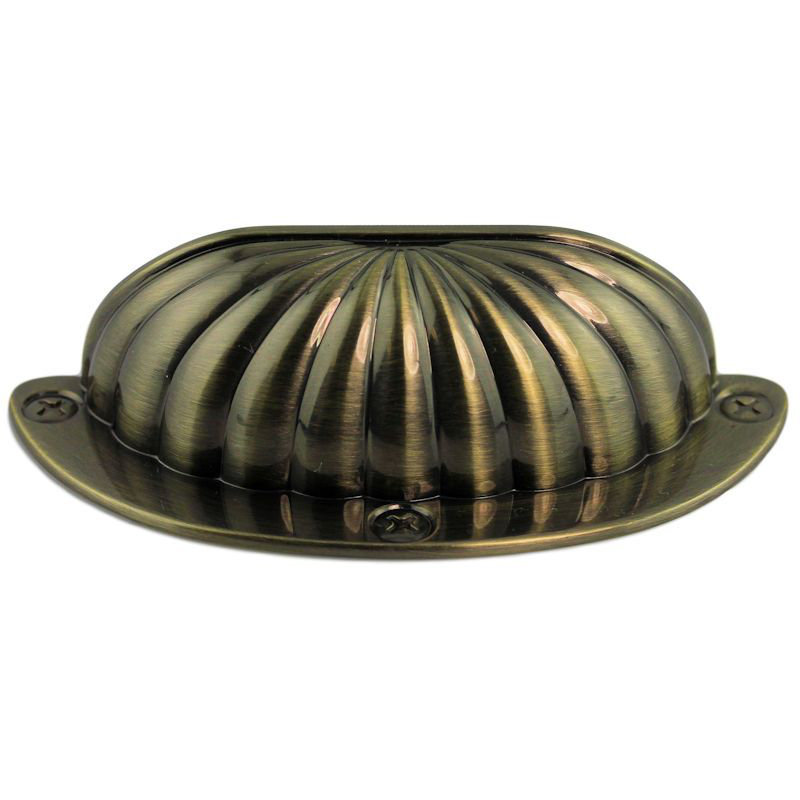 Poignée coupelle 2 1/2 po avec têtes de vis Bronze antique