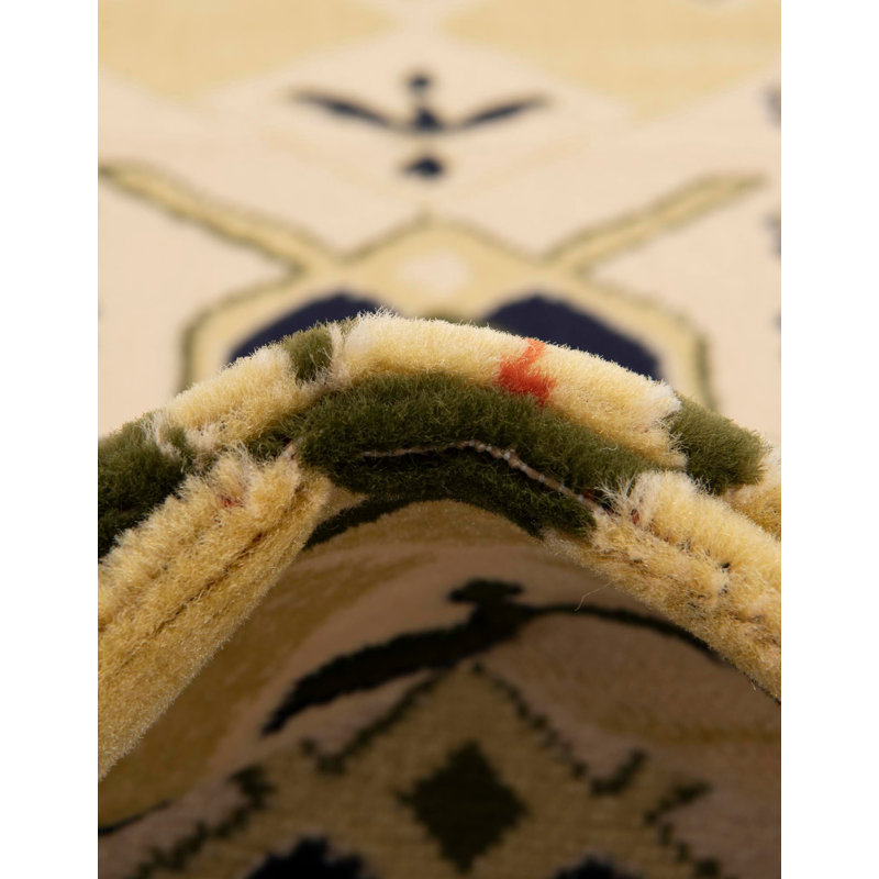 Eesi Oriental Indoor Rug, Square 8'