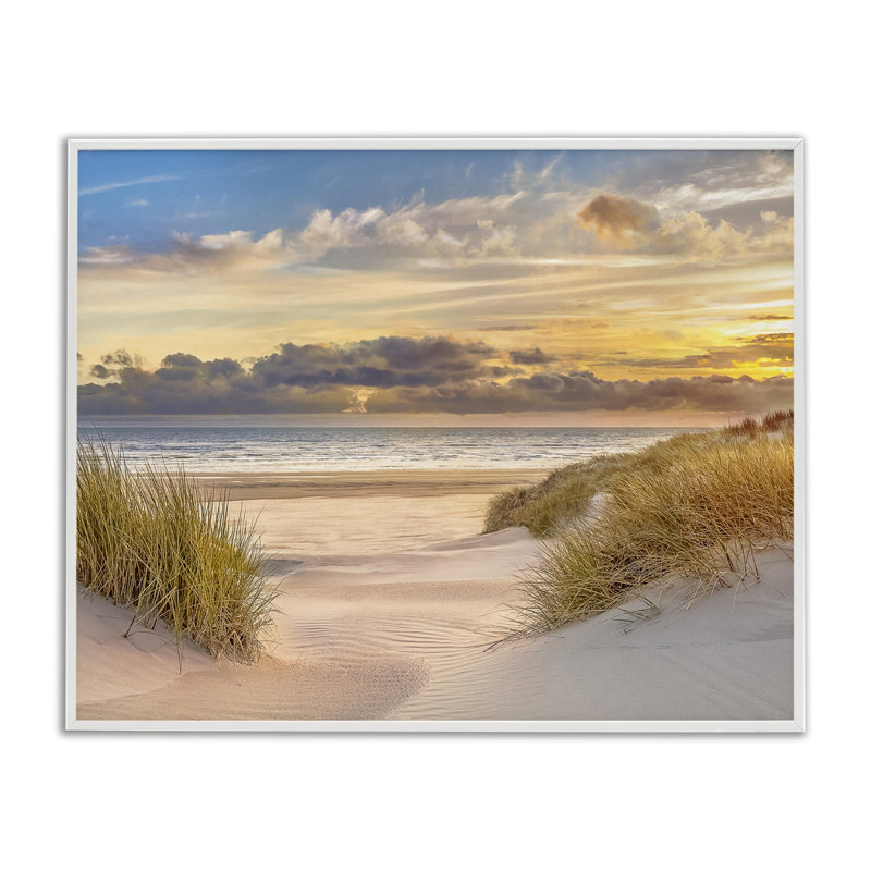 Estampe sereine entre dunes, dessin de Mike Calascibetta, H 11 po x l 14 po, Estampe numérique encadrée blanc bord de mer