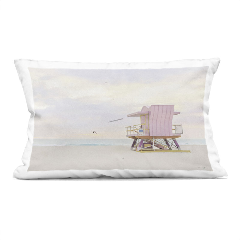 Coussin décoratif imprimé Pink Paradise Beach par Seven Trees Design