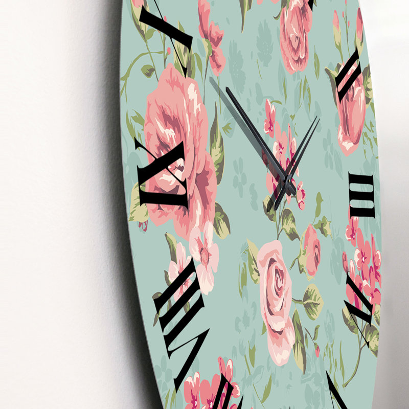 Horloge murale rétro à motif de roses roses et blanches sur fond vert II, Petit