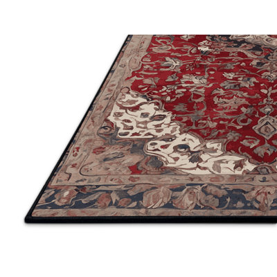 Tapis noir soyeux et moelleux