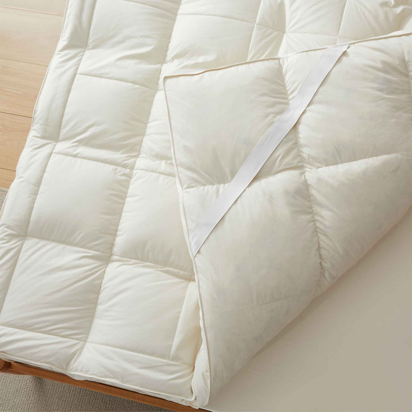 Feathers Mattress Topper, Twin