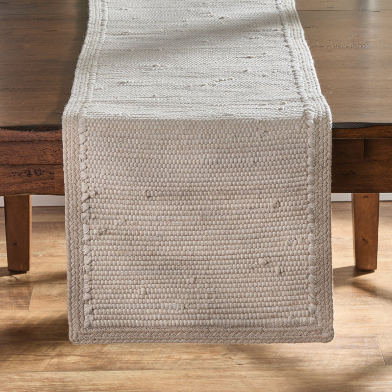 Chemin de table Nimue, Beige