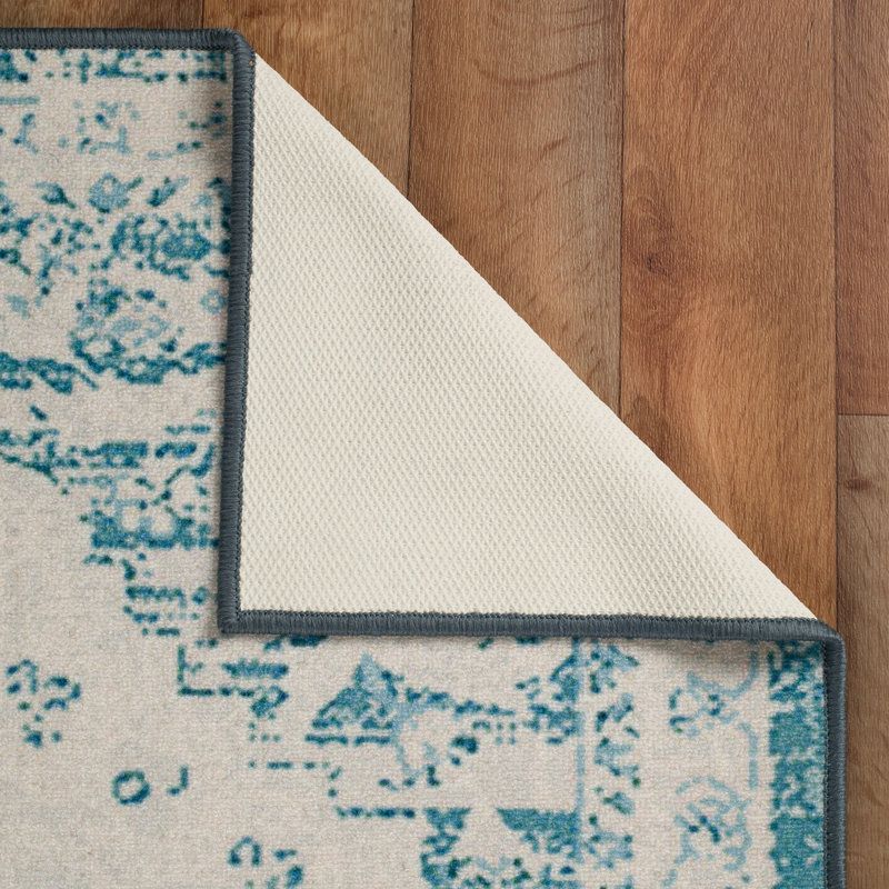 Tapis oriental oriental turquoise, Rectangle 1 pi 8 po x 2 pi 7 po