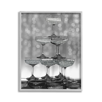 Champagne empilé sur verre