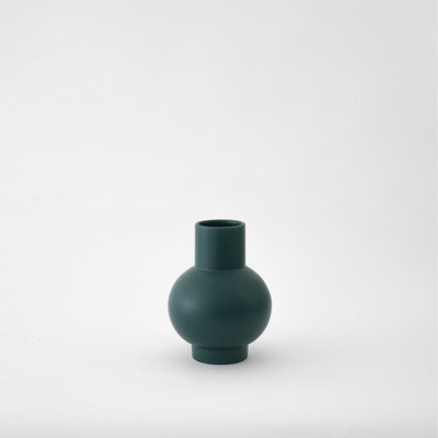 Strøm Vase by Nicholai Wiig-Hansen