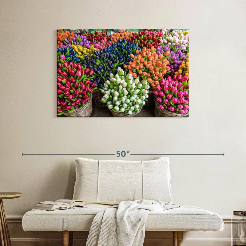 Harnek Tulip Baskets, 26" H x 39" W