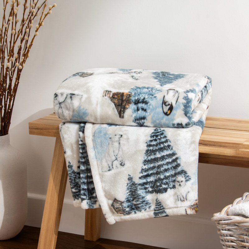 Arcticus Machine Woven Throw Blanket