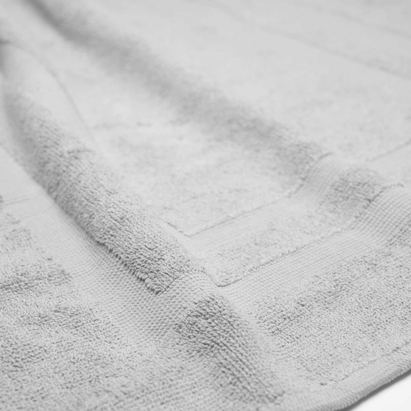 Joktan Terrycloth Bath Mat, Silver