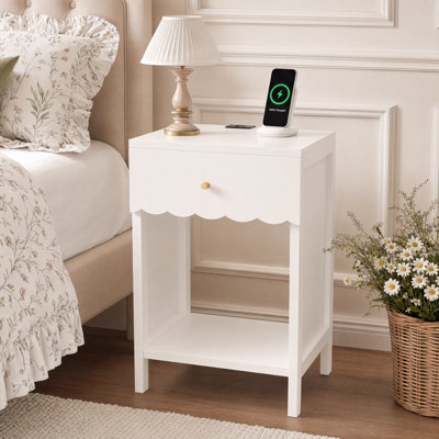 Table de chevet avec tiroir et tablette de rangement ouverte, table de chevet moderne à bord festonné, table de bout en bois pour chambre à coucher, armoire de chevet pour petit espace