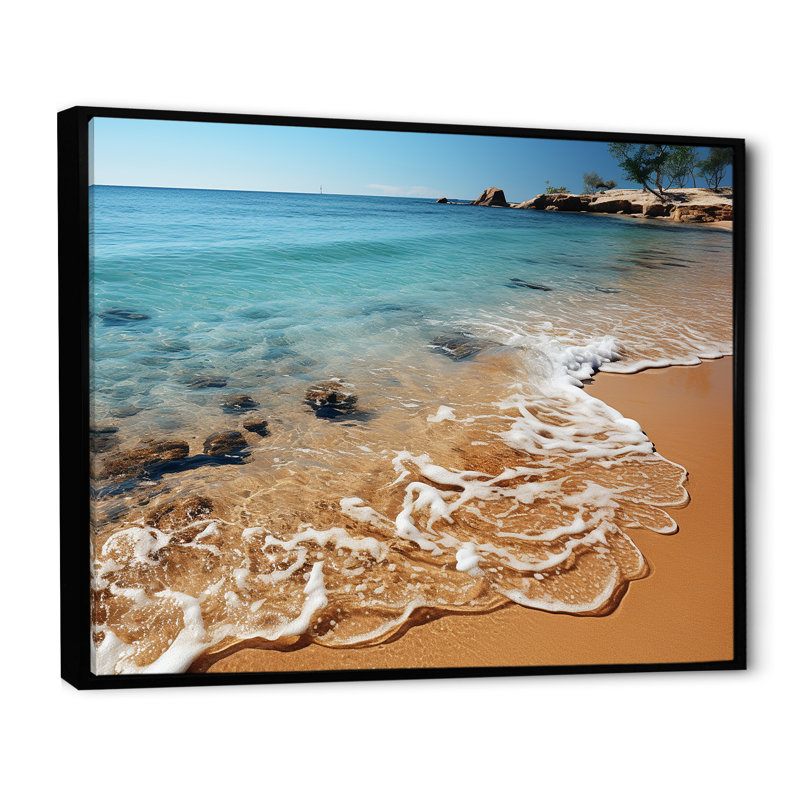 Ombres de rivage sur une belle plage I, Cadre flottant noir, H 12 po x l 20 po x P 1 po