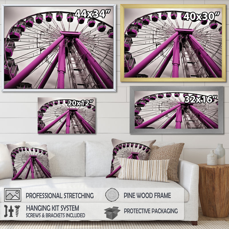 «Amusement Parks Whirling Wheels», reproduction sur toile, H 34 po x l 44 po x P 1,5 po, Encadrement doré