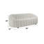 Luxueux canapé en peluche avec siège en mousse moelleuse et structure en bois robuste pour un confort et une durabilité ultimes